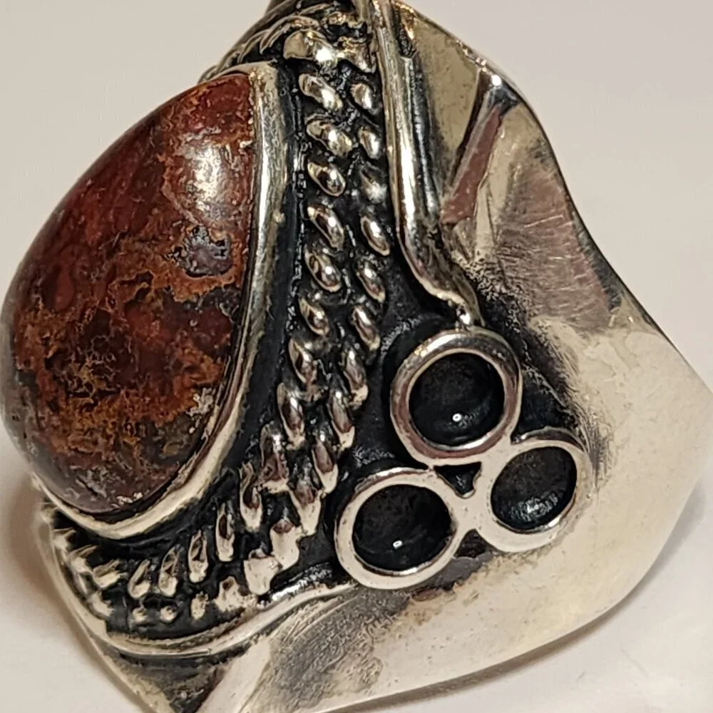 Vintage Silver Teardrop Stone Ring Size 10